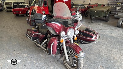 Lot 77 - 2001 HARLEY-DAVIDSON FLHTCUI