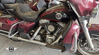 Lot 77 - 2001 HARLEY-DAVIDSON FLHTCUI