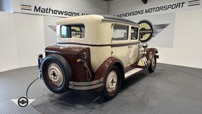Lot 299 - 1931 RENAULT MODEL MONO 6 SALOON TYPE RY2