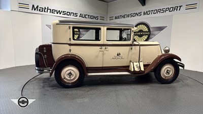Lot 299 - 1931 RENAULT MODEL MONO 6 SALOON TYPE RY2