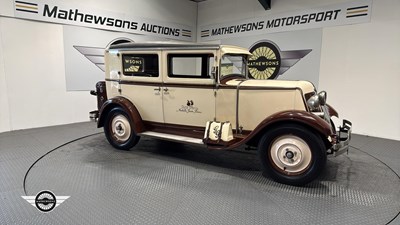 Lot 299 - 1931 RENAULT MODEL MONO 6 SALOON TYPE RY2
