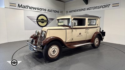 Lot 299 - 1931 RENAULT MODEL MONO 6 SALOON TYPE RY2