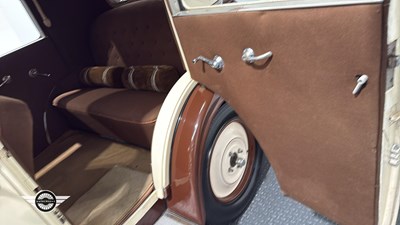 Lot 299 - 1931 RENAULT MODEL MONO 6 SALOON TYPE RY2