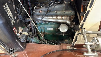 Lot 299 - 1931 RENAULT MODEL MONO 6 SALOON TYPE RY2