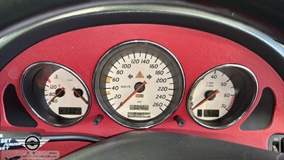 Lot 322 - 2001 MERCEDES 320 SLK V6