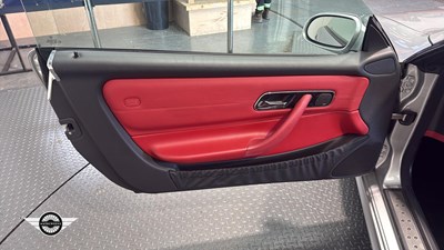 Lot 322 - 2001 MERCEDES 320 SLK V6