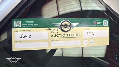 Lot 322 - 2001 MERCEDES 320 SLK V6