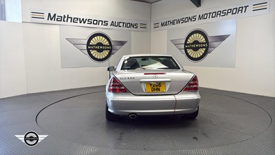Lot 322 - 2001 MERCEDES 320 SLK V6