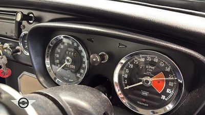 Lot 362 - 1970 MG C GT