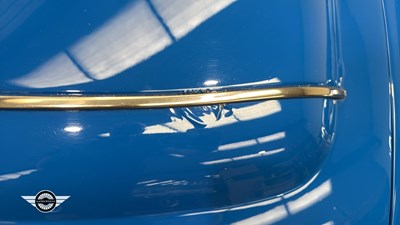 Lot 362 - 1970 MG C GT