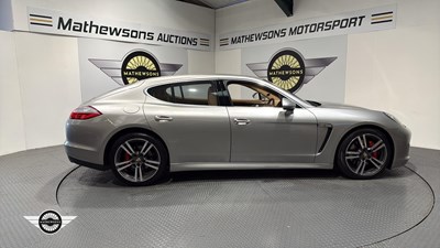 Lot 394 - 2009 PORSCHE PANAMERA S