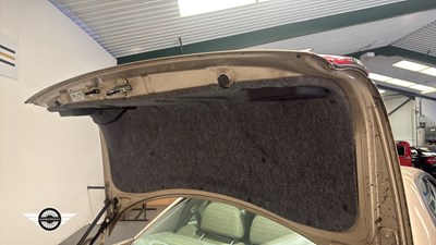 Lot 426 - 2000 VAUXHALL OMEGA ELITE V6 AUTO