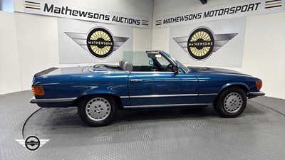 Lot 430 - 1978 MERCEDES 350 SL AUTO