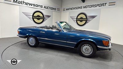 Lot 430 - 1978 MERCEDES 350 SL AUTO