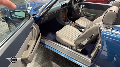 Lot 430 - 1978 MERCEDES 350 SL AUTO