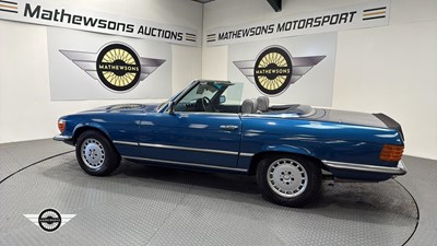 Lot 430 - 1978 MERCEDES 350 SL AUTO