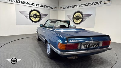 Lot 430 - 1978 MERCEDES 350 SL AUTO