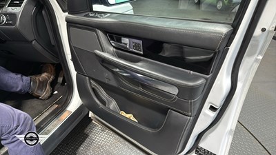Lot 484 - 2012 LAND ROVER RANGE ROVER SPORT HSE SDV