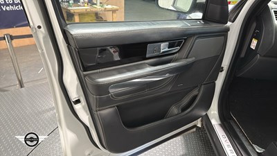 Lot 484 - 2012 LAND ROVER RANGE ROVER SPORT HSE SDV