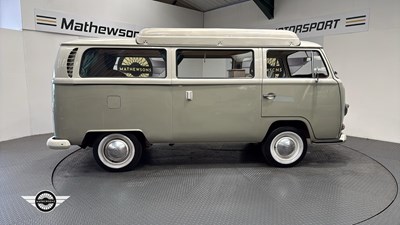 Lot 184 - 1969 VOLKSWAGEN BAY CAMPERVAN