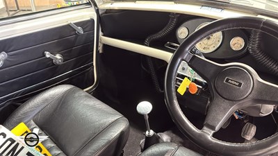 Lot 556 - 1998 ROVER MINI