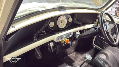 Lot 556 - 1998 ROVER MINI