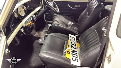Lot 556 - 1998 ROVER MINI
