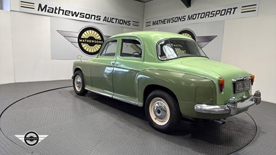 Lot 622 - 1961 ROVER P4 80