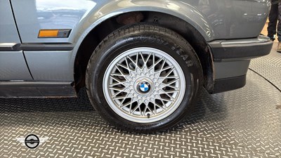 Lot 630 - 1990 BMW 325I CABRIOLET AUTO
