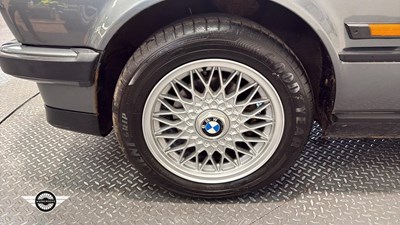 Lot 630 - 1990 BMW 325I CABRIOLET AUTO