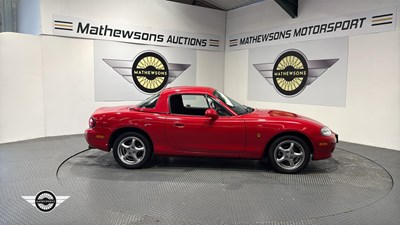 Lot 31 - 2003 MAZDA MX-5 1.8I