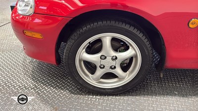Lot 31 - 2003 MAZDA MX-5 1.8I