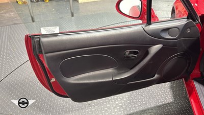 Lot 31 - 2003 MAZDA MX-5 1.8I