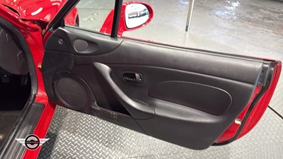 Lot 31 - 2003 MAZDA MX-5 1.8I