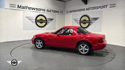 Lot 31 - 2003 MAZDA MX-5 1.8I