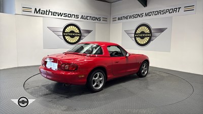 Lot 31 - 2003 MAZDA MX-5 1.8I