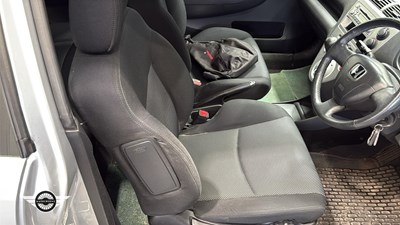 Lot 621 - 2004 HONDA CIVIC VTEC SE AUTO