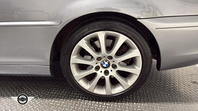 Lot 672 - 2004 BMW 330CI SE