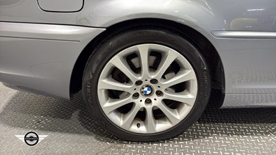 Lot 672 - 2004 BMW 330CI SE