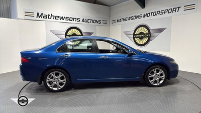 Lot 705 - 2004 HONDA ACCORD VTEC SE AUTO