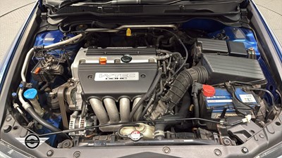 Lot 705 - 2004 HONDA ACCORD VTEC SE AUTO