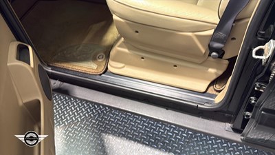 Lot 706 - 2000 LAND ROVER DISCOVERY TD5 ES AUTO