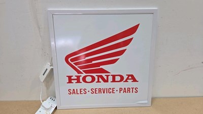 Lot 377 - HONDA LIGHT UP SIGN 47" X 12"