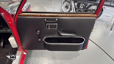 Lot 836 - 1969 AUSTIN 1800 S
