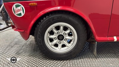 Lot 836 - 1969 AUSTIN 1800 S
