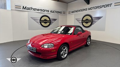 Lot 730 - 1998 MAZDA MX-5