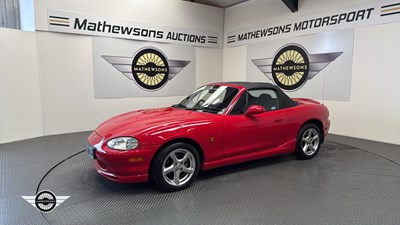 Lot 730 - 1998 MAZDA MX-5