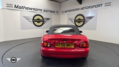 Lot 730 - 1998 MAZDA MX-5