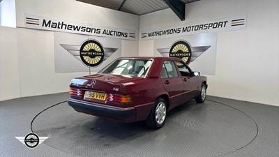 Lot 802 - 1991 MERCEDES 190E AUTO