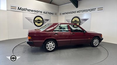 Lot 802 - 1991 MERCEDES 190E AUTO